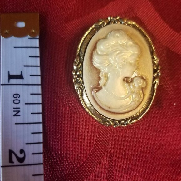 Vintage Style Brooch, Bronze Tone - Picture 2 of 3